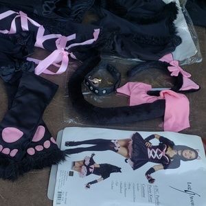 9pc Purrfectly Pretty Kitty Costume. Worn Once!